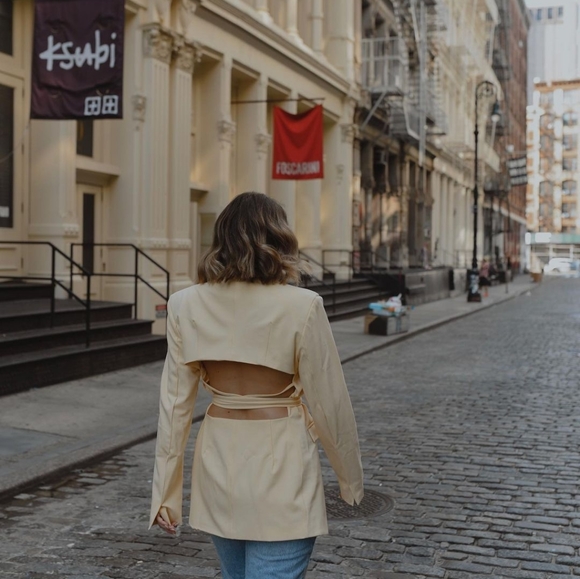 Cut out blazer - Picture 3 of 10